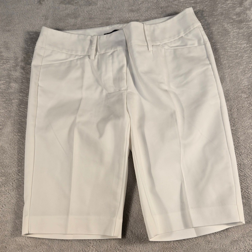 Mossimo Womens White Stretch Bermuda Shorts Size 4 Cotton Blend Knee Length